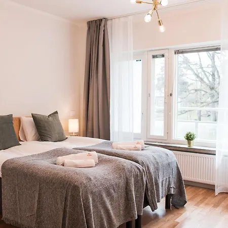 Forenom Serviced Toeoeloe شقة *