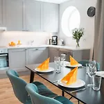 Apartmán Forenom Serviced Toeoeloe