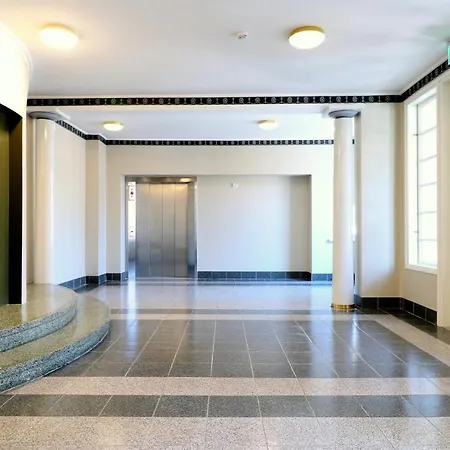 Forenom Serviced Toeoeloe Апартаменты Хельсинки