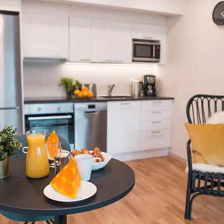 Apartamento Forenom Serviced Toeoeloe Helsínquia