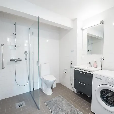 Forenom Serviced Toeoeloe Апартаменты *