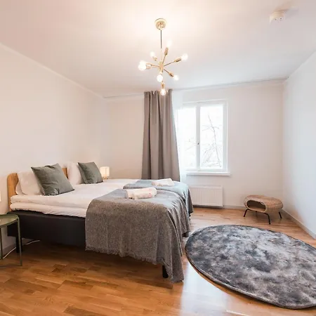 Forenom Serviced Toeoeloe Appartement Helsinki