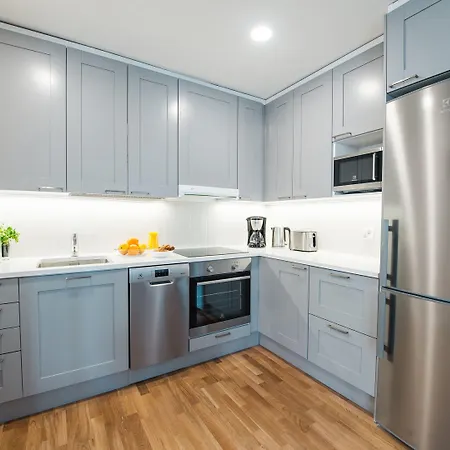 Forenom Serviced Toeoeloe Apartamento Helsínquia