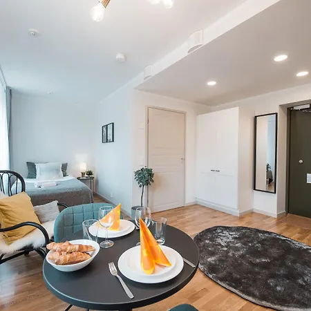 Apartamento Forenom Serviced Toeoeloe