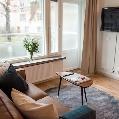 Forenom Serviced Toeoeloe Apartamento Helsínquia