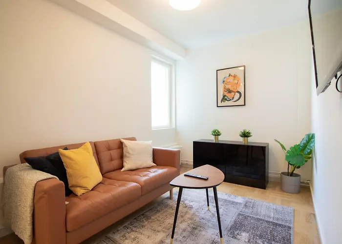 Forenom Serviced Toeoeloe Appartement Helsinki